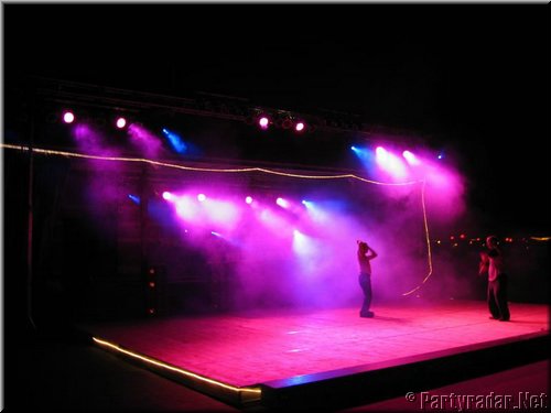 oppers-01-05 001.jpg