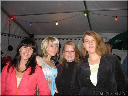 oppers-01-05 002.jpg