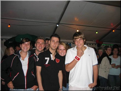 oppers-01-05 003.jpg