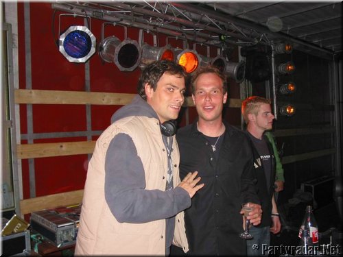 oppers-02-05 001.jpg